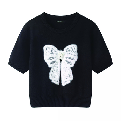 Black Bow Graphic Tee
RM 39