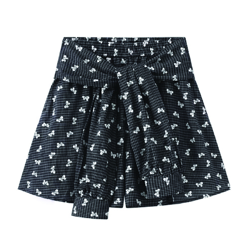 Black Floral Shorts
RM 55