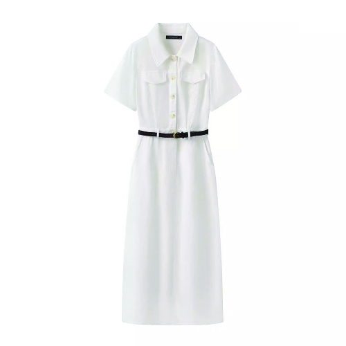 Minimalist White Midi Dress
RM 85